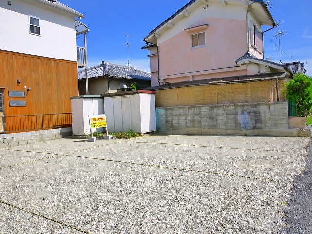 栄町駐車場の外観