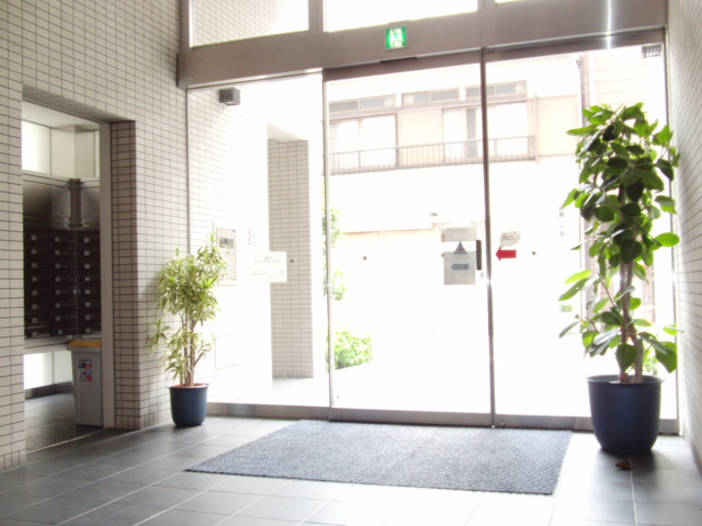 アーバネス淀川のエントランス