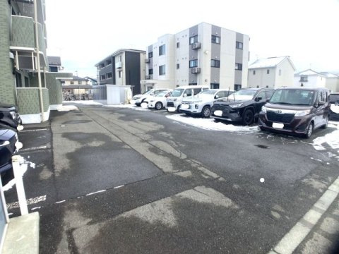 グリーンテージの駐車場