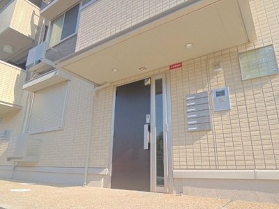 【エントランス】 | ピアチェーレ