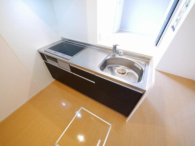 D-room若葉台のキッチン|コンパクトなキッチンで掃除もラクラク