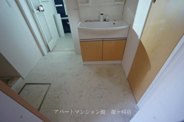 ルプラCの洗面所