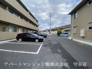 【駐車場】