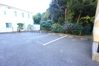 【駐車場】