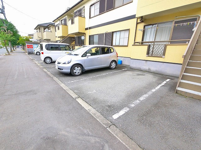 フォーエバー21の駐車場|駐車場に車を止められます
