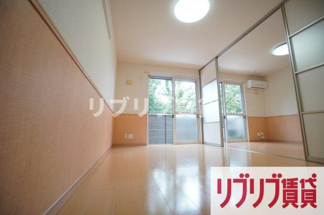 グリーンコート貝塚３号館の寝室