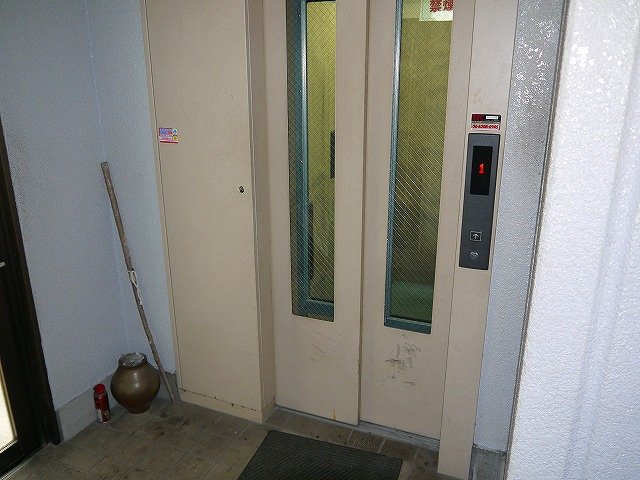 ブランドール佐保川のその他共用部分|エレベーター