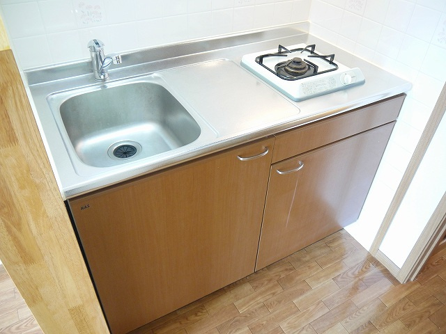 ブランドール佐保川のキッチン|きれいなキッチンです