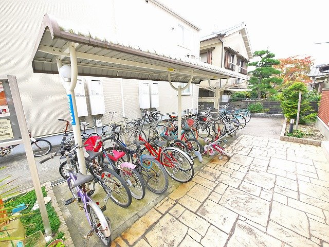 エクセレント佐保Bのその他共用部分|自転車置き場