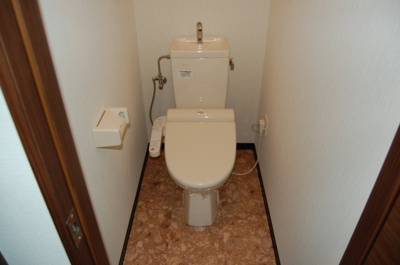 【トイレ】 | ブランニューコート | 同型写真