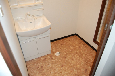 【洗面所】 | ブランニューコート | 同型写真