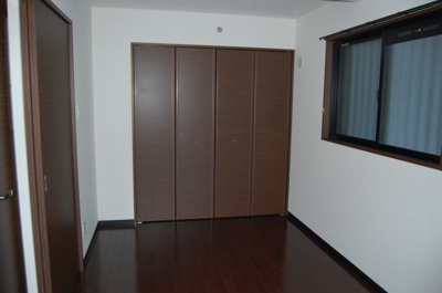 【洋室】 | ブランニューコート | 同型写真