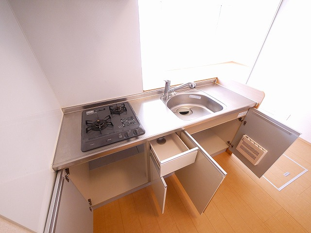 カーサ平松のキッチン|お料理しやすいキッチンです