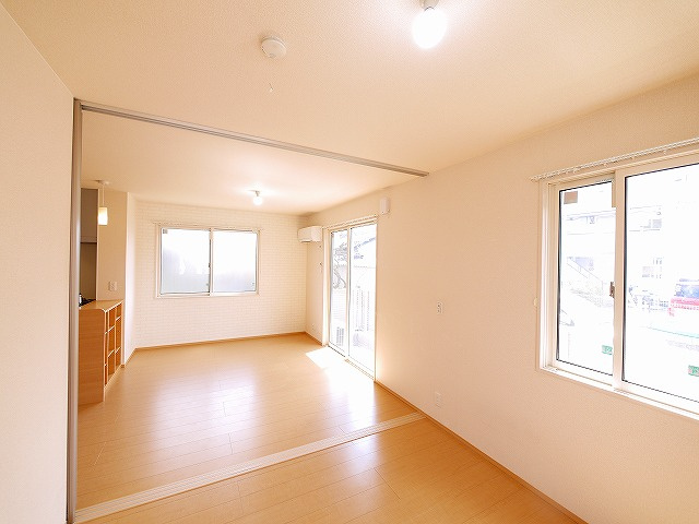 カーサ平松の洋室|広々とした洋室です