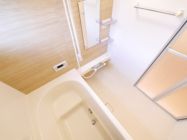 カーサ平松の浴室|日々の疲れを癒すお風呂付です