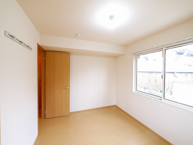 カーサ平松の洋室|使い勝手のいい洋室です