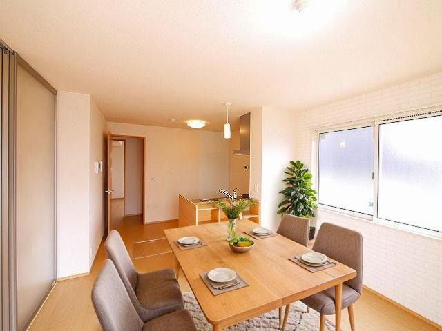 カーサ平松の居間・リビング|CGで家具等を配置したもので家具等は含まれません