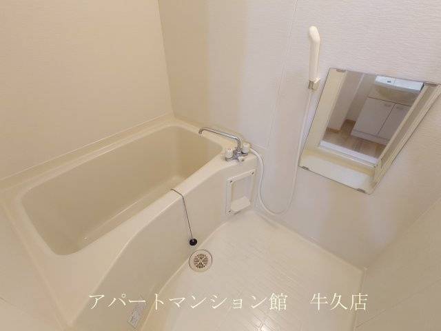 アークグレイスの浴室