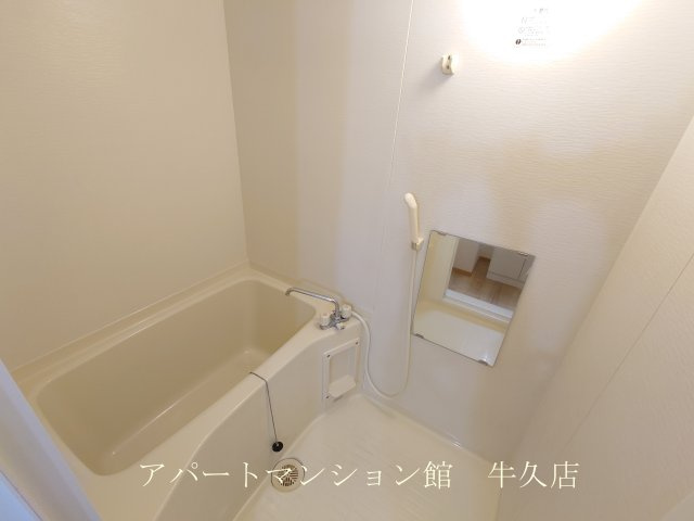 アークグレイスの浴室