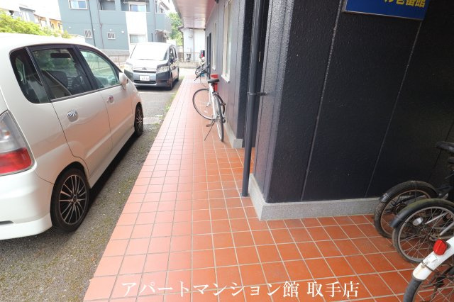 ルペール一番館のエントランス