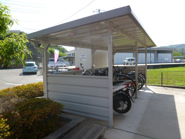 倉敷市児島稗田町のアパートのその他共用部分|駐輪場