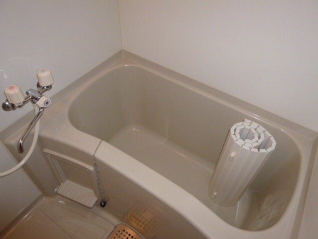 グリーンヒルズⅡの浴室