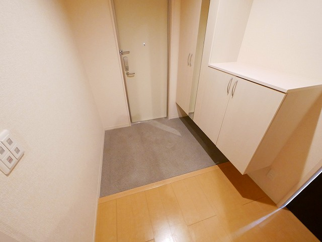 フローラル　メゾンの玄関|広い玄関です