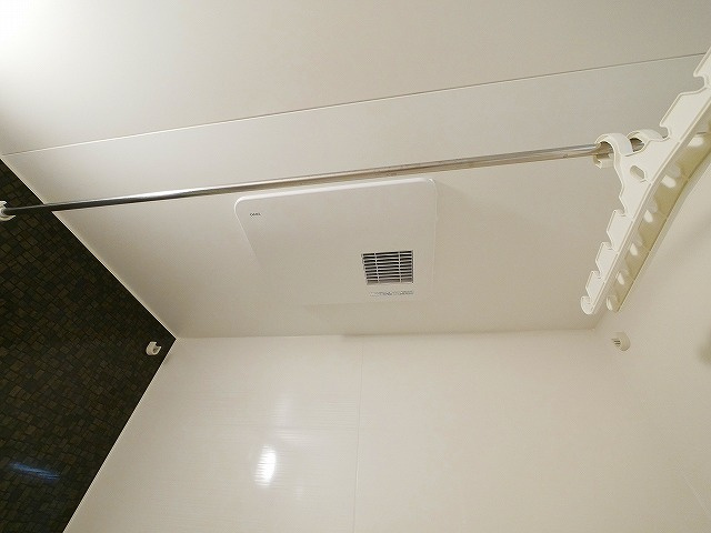 フローラル　メゾンの設備|お風呂には浴室乾燥機がついてます。
