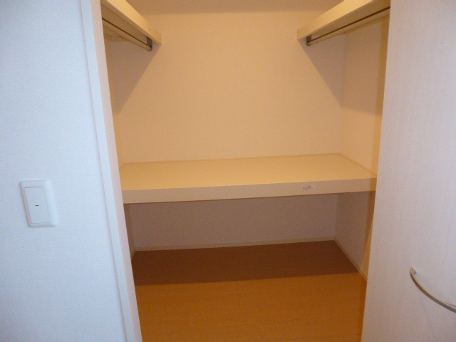 フォーチューン真壁Cの収納|ウォークインクローゼット