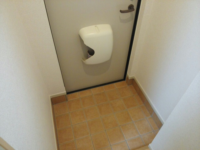 【玄関】 | メゾン真