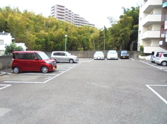 【駐車場】 | 敷地内平面駐車場★