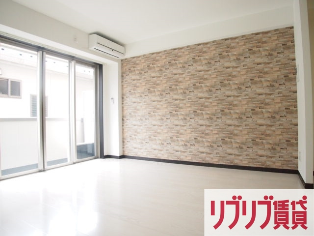 フェアリーヒルズの居間・リビング