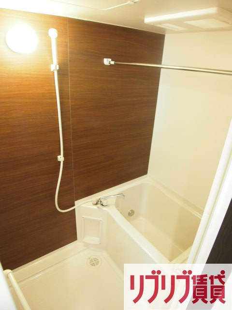 フェアリーヒルズの浴室