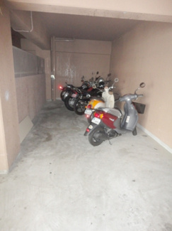 【その他共用部分】 | 屋内駐輪場！大型バイクもOK！