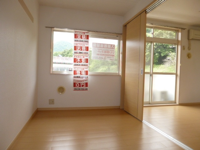 倉敷市福江のアパートの寝室|４.２帖