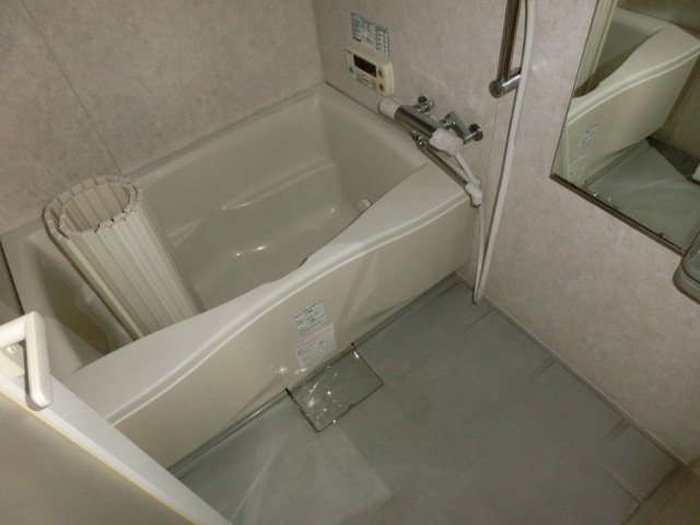 ルナコート塚本の浴室