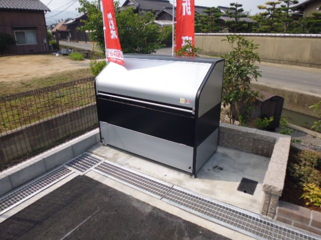 ビッグフォレストⅢのその他共用部分|敷地内専用ゴミステーション
