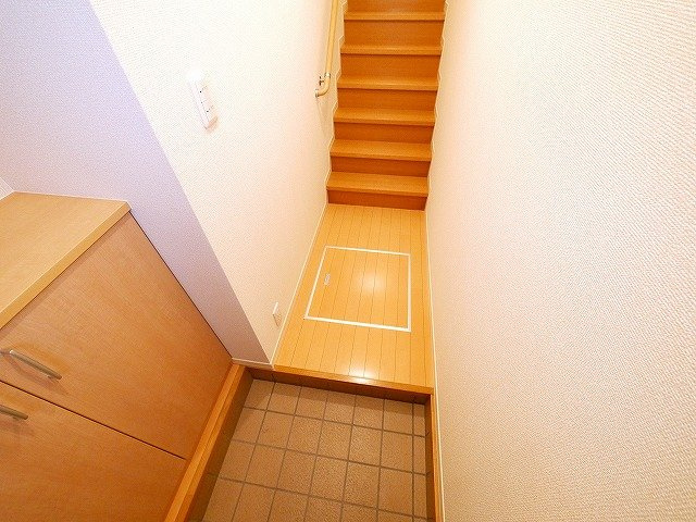 ラフィネ梅美台の玄関|出入りがしやすい玄関です