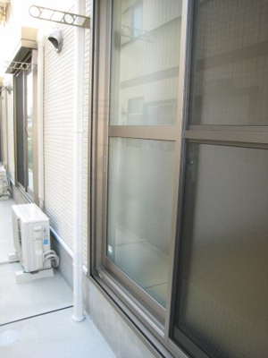 【バルコニー】 | レオネクスト中島 | 参考写真：1階のお部屋