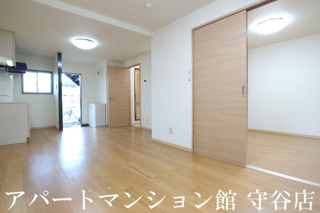 シティうばらの居間・リビング