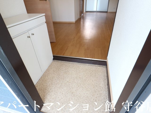 シティうばらの玄関