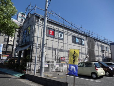 【外観】 | アームス | アルカドラッグストア隣に立地！