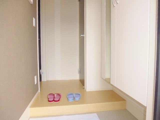 グリシーヌＢの玄関