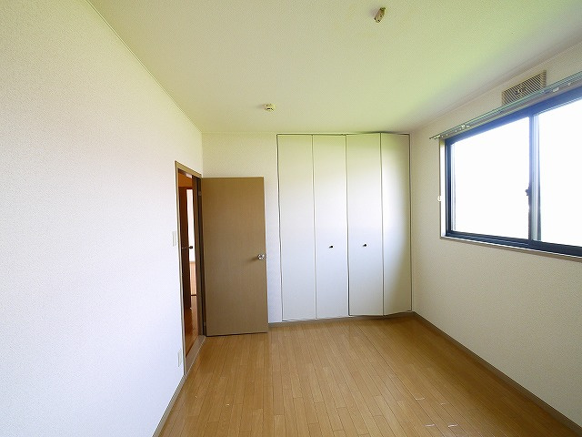 ファミール寺田Bの寝室