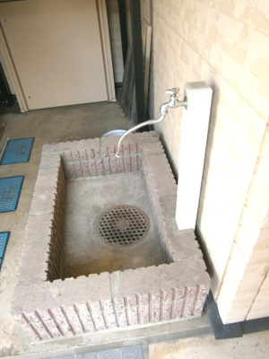 【その他共用部分】 | フォーブル２１A | ペット用足洗い場があります。