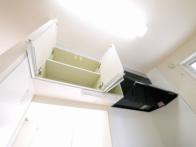 フェリシティーＥのキッチン|こまごまとしたものを収納できそうですね