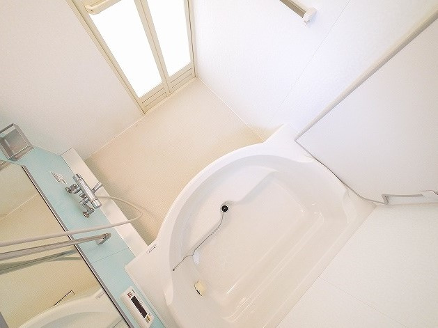 フェリシティーＥの浴室|落ち着いた空間のお風呂です