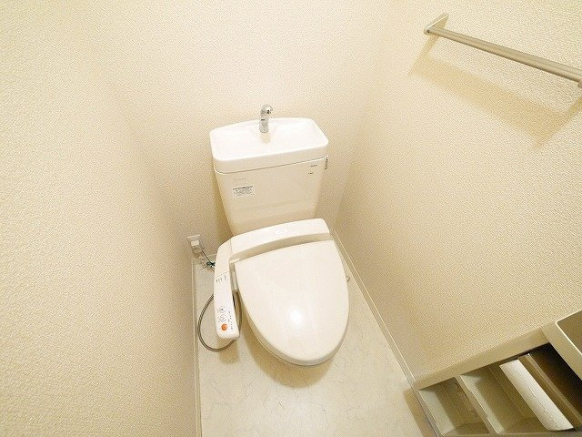 フェリシティーＥのトイレ|落ち着いたトイレです