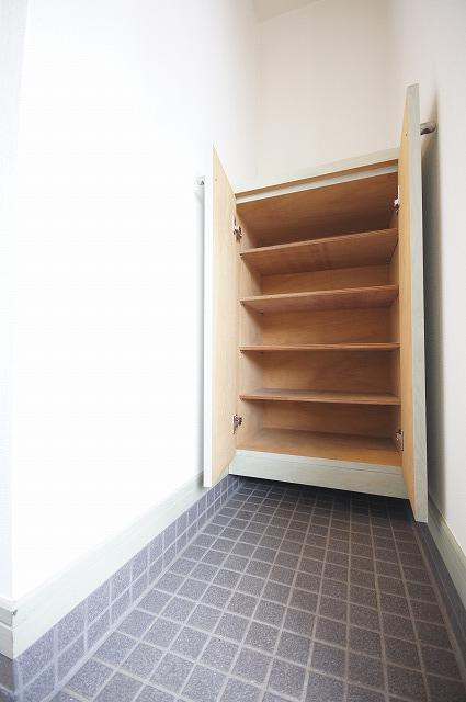 アヴァンセ那の川の玄関|アヴァンセ那の川（1LDK）　玄関