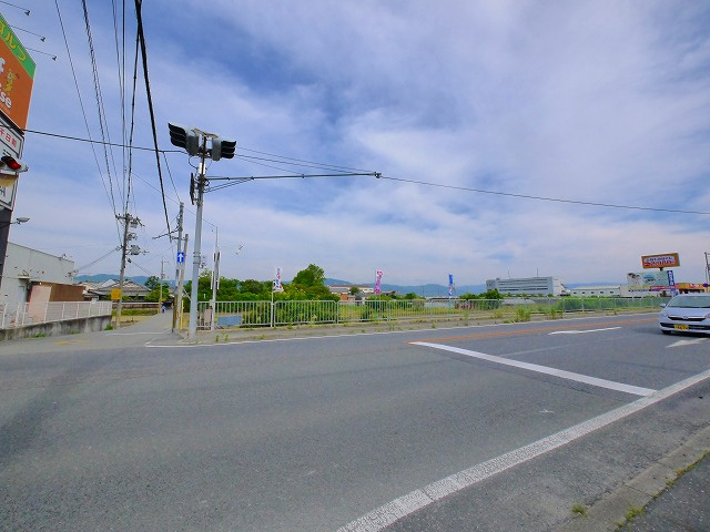 嘉幡町和田店舗の周辺